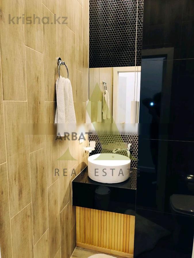 Фото Квартира, 2 комн, 71 м², 1/9 эт., 2018 г.п.