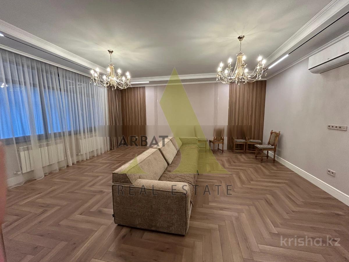 Фото Квартира, 4 комн, 150 м², 1/6 эт.