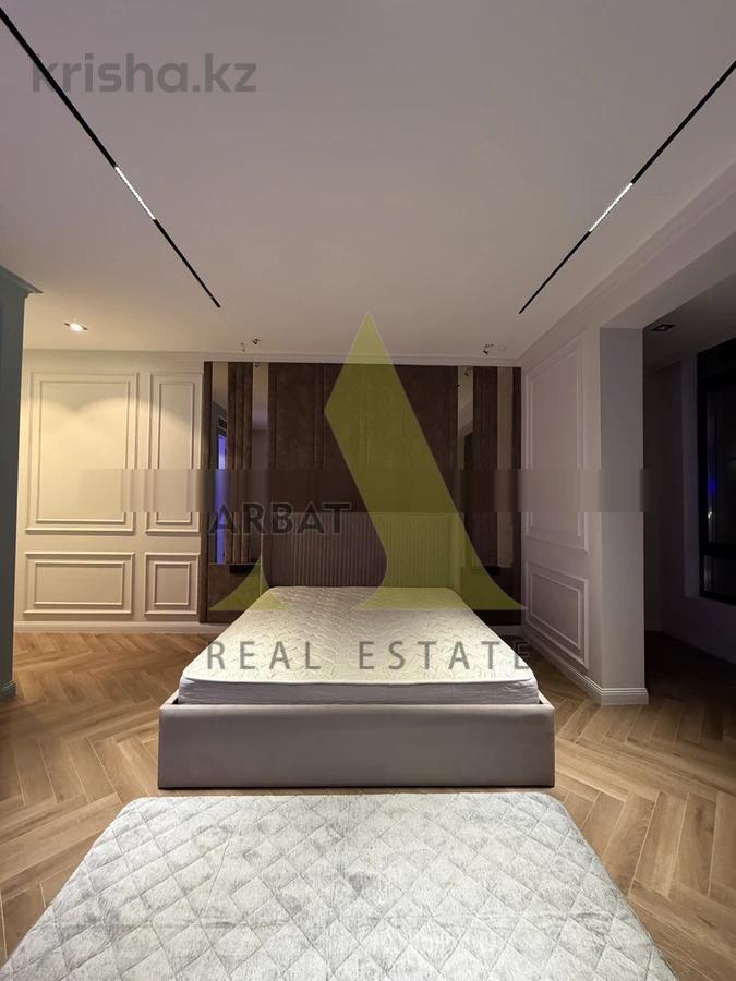 Фото Квартира, 6 комн, 380 м², 1/3 эт.