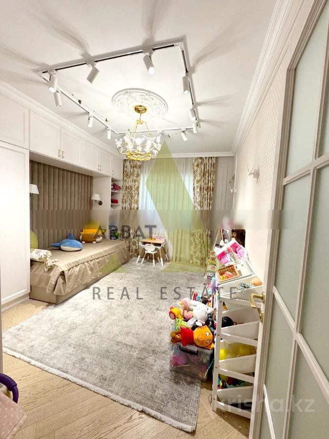 Фото Квартира, 3 комн, 138 м², 4/4 эт., 1978 г.п.