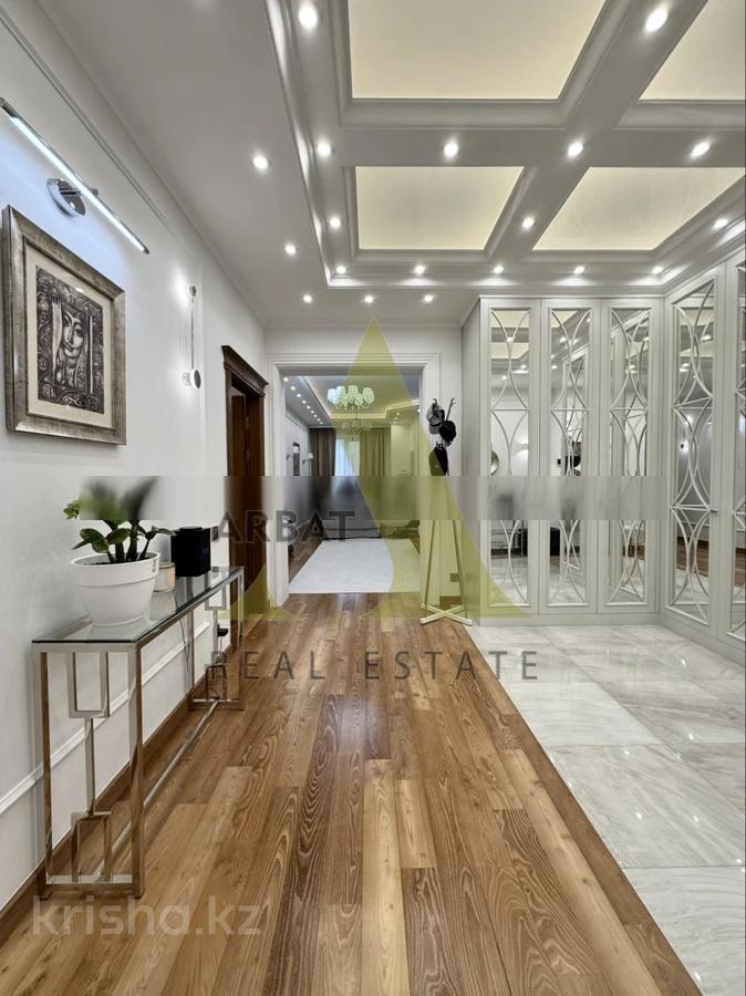 Фото Квартира, 4 комн, 158 м², 4/6 эт., 2007 г.п.
