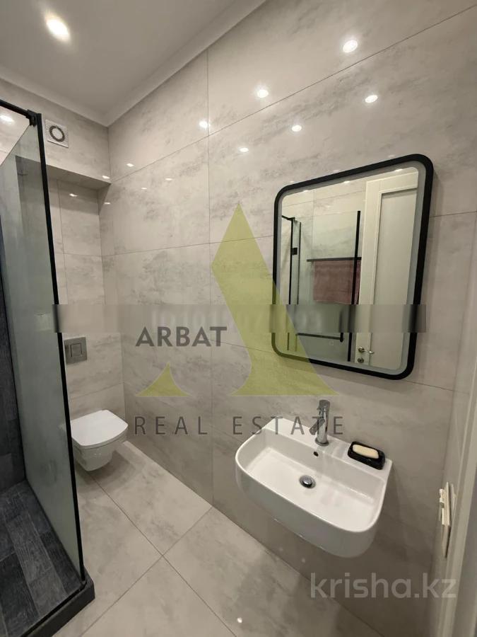 Фото Квартира, 3 комн, 95 м², 2/3 эт.