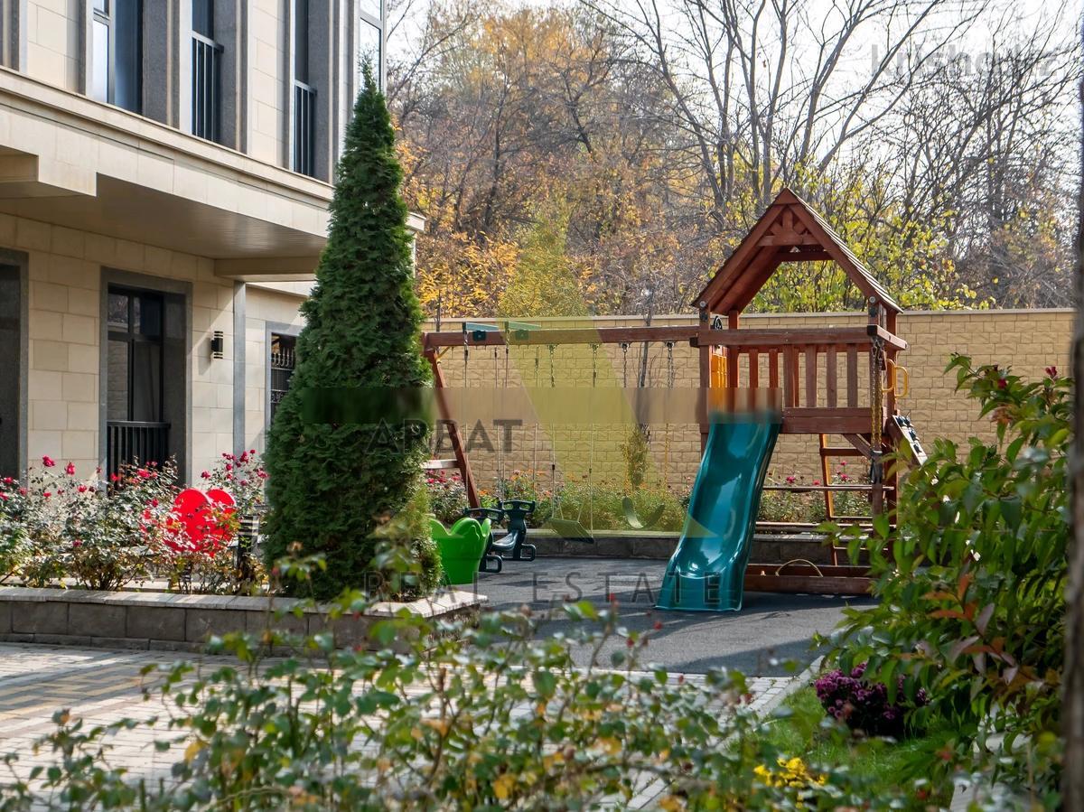 Фото Квартира, 2 комн, 66 м², 1/3 эт., 2020 г.п.