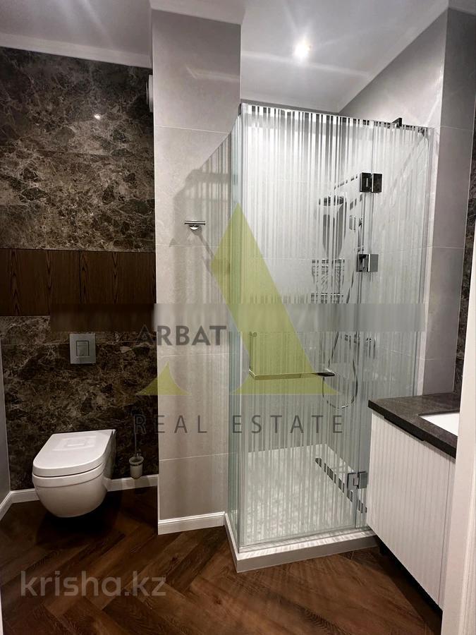 Фото Квартира, 3 комн, 111 м², 2/3 эт.