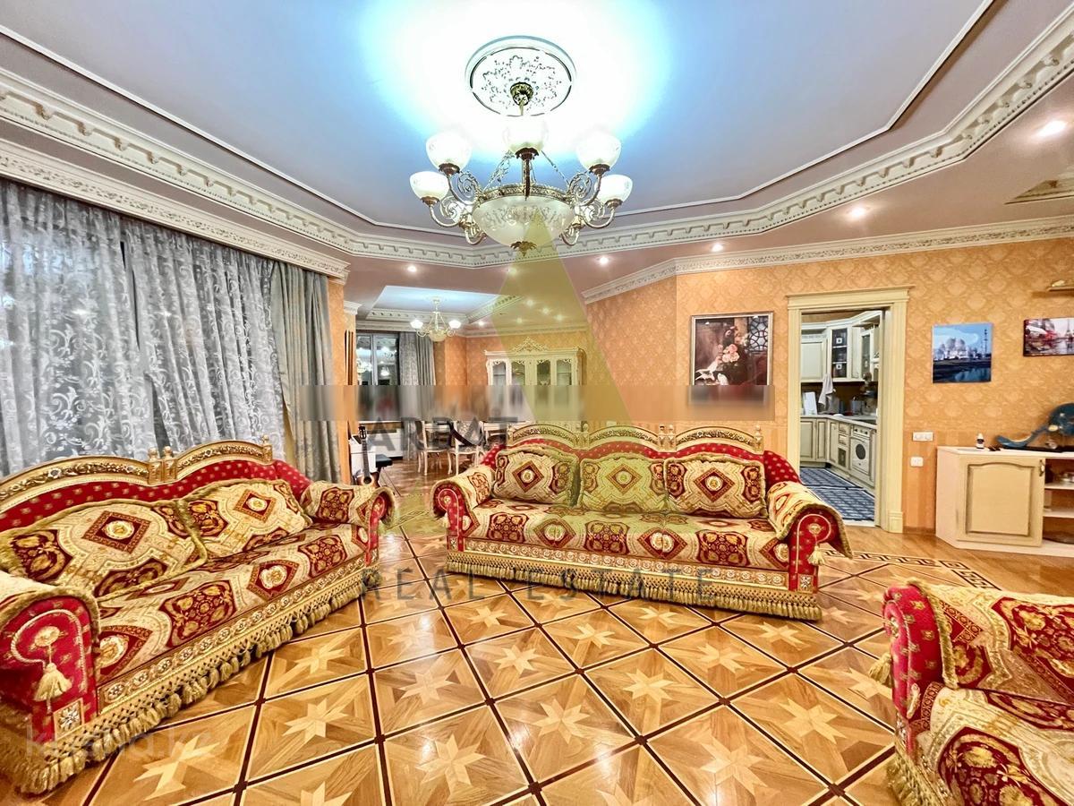 Фото Квартира, 5 комн, 347.1 м², 9/10 эт., 2004 г.п.