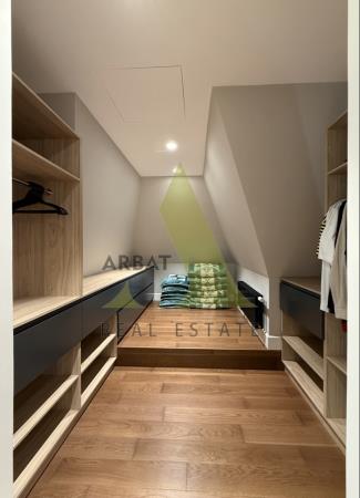 Фото Отдельный дом, 7 комн, 1501м²