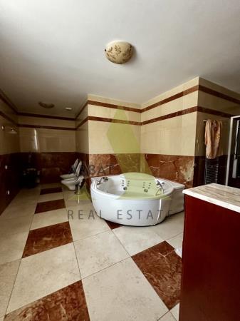 Фото Отдельный дом, 7 комн, 842м²