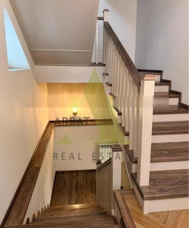 Фото Отдельный дом, 5 комн, 400м²