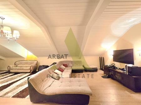Фото Квартира, 8 комн, 433 м², 3/4 эт., 2011 г.п.