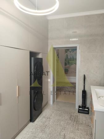 Фото Отдельный дом, 7 комн, 300м²