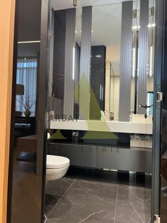Фото Квартира, 4 комн, 180 м²