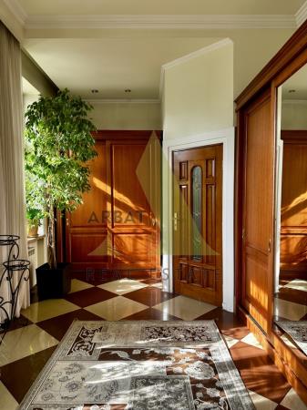 Фото Отдельный дом, 10 комн, 1000м²