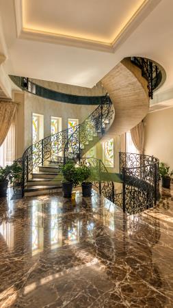 Фото Отдельный дом, 8 комн, 1320м²