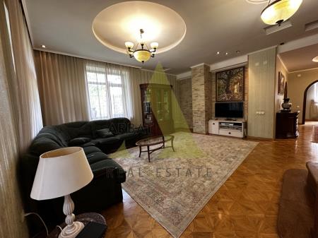 Фото Отдельный дом, 8 комн, 454м²