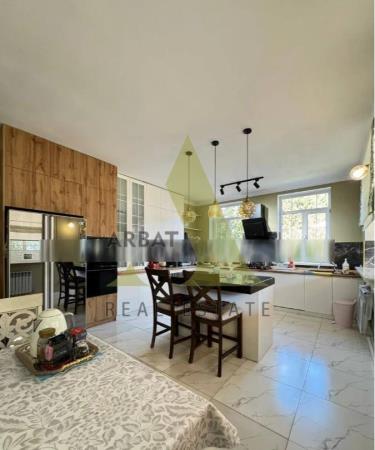 Фото Отдельный дом, 8 комн, 300м²