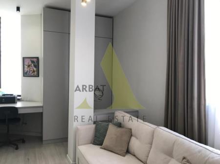 Фото Квартира, 3 комн, 97 м², 1/3 эт.
