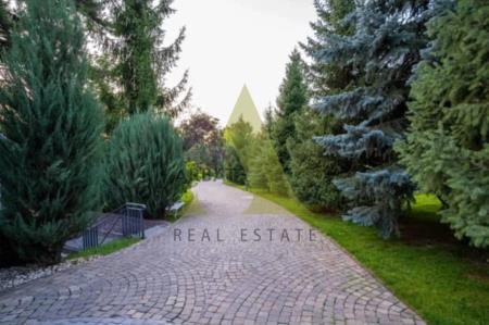 Фото Отдельный дом, 7 комн, 1463м²