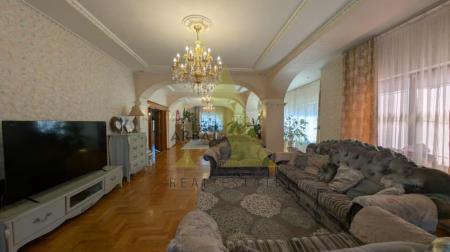 Фото Дом, 10 комн, 950м²