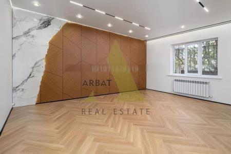 Фото Отдельный дом, 7 комн, 300м²