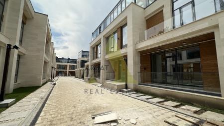 Фото Отдельный дом, 8 комн, 608.2м²