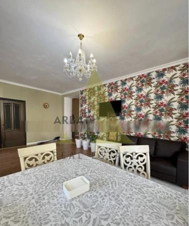 Фото Отдельный дом, 8 комн, 300м²