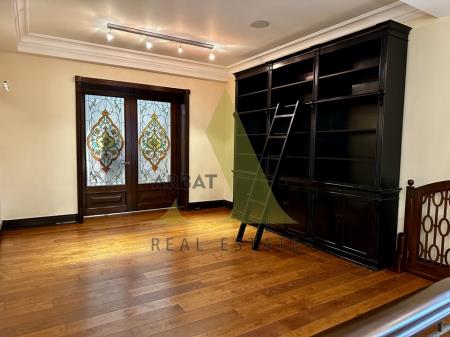 Фото Отдельный дом, 8 комн, 750м²