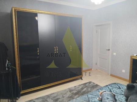 Фото Отдельный дом, 7 комн, 300м²