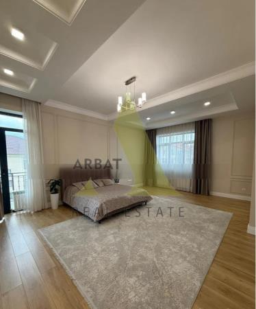 Фото Отдельный дом, 6 комн, 450м²