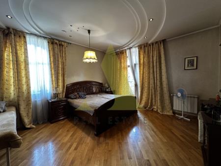 Фото Отдельный дом, 8 комн, 454м²