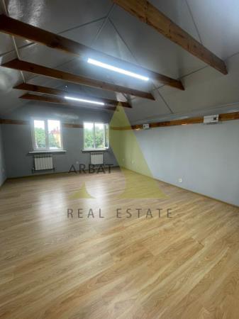 Фото Офисы, медцентры и аптеки, образование, 550 м²