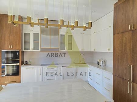 Фото Квартира, 5 комн, 220 м², 4/10 эт., 2022 г.п.