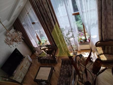 Фото Отдельный дом, 9 комн, 399м²