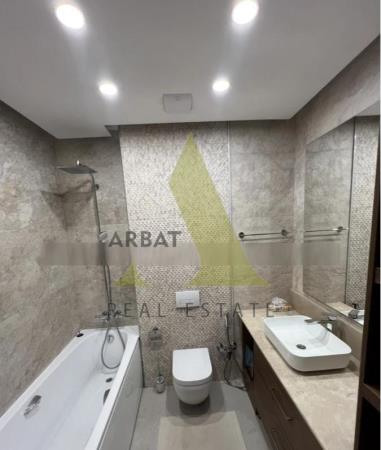 Фото Квартира, 7 комн, 370 м², 4 эт.