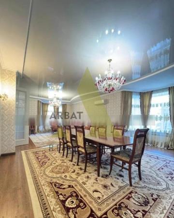 Фото Отдельный дом, 8 комн, 300м²