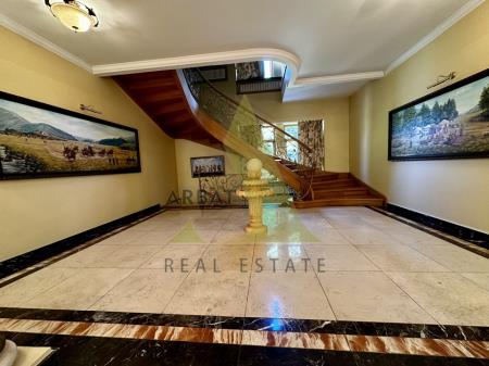 Фото Отдельный дом, 7 комн, 842м²