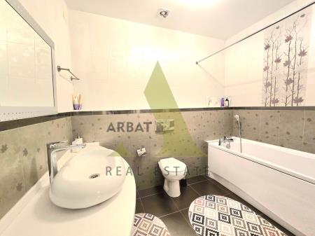 Фото Квартира, 8 комн, 433 м², 3/4 эт., 2011 г.п.