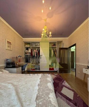 Фото Отдельный дом, 8 комн, 300м²