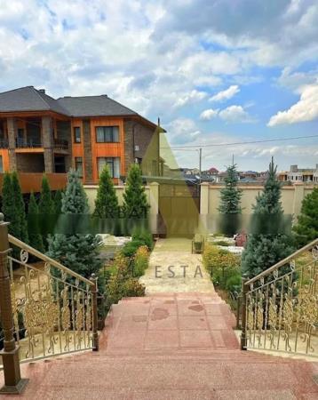 Фото Отдельный дом, 5 комн, 400м²