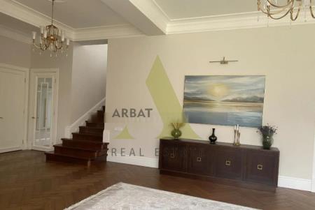 Фото Отдельный дом, 8 комн, 300м²