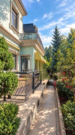 Фото Отдельный дом, 8 комн, 1320м²