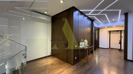 Фото Отдельный дом, 6 комн, 365.9м²