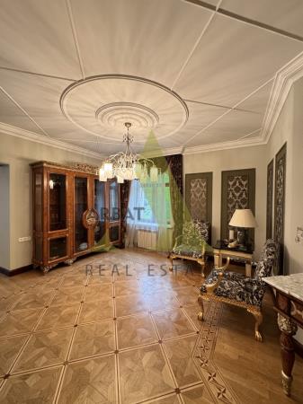 Фото Отдельный дом, 10 комн, 1000м²