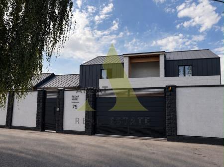 Фото Отдельный дом, 7 комн, 900м²
