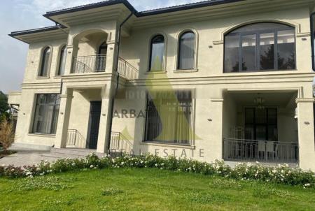 Фото Отдельный дом, 8 комн, 300м²