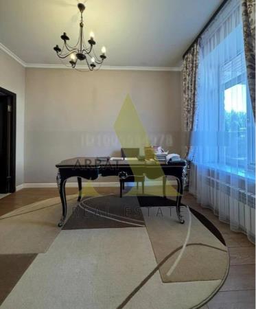 Фото Отдельный дом, 8 комн, 300м²