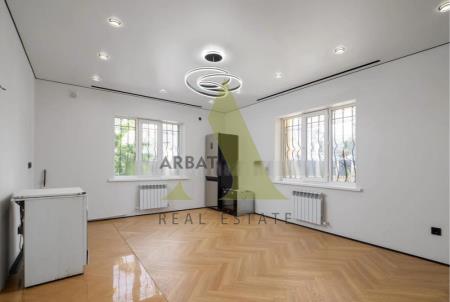 Фото Отдельный дом, 7 комн, 300м²