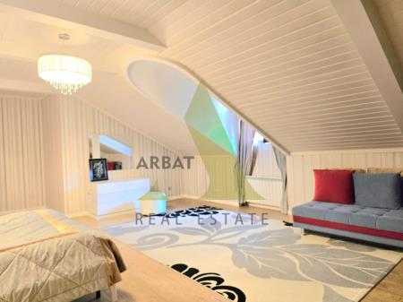 Фото Квартира, 8 комн, 433 м², 3/4 эт., 2011 г.п.