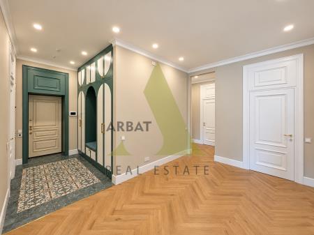 Фото Квартира, 5 комн, 220 м², 4/10 эт., 2022 г.п.