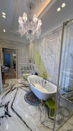 Фото Квартира, 6 комн, 425 м², 3/3 эт., 2022 г.п.