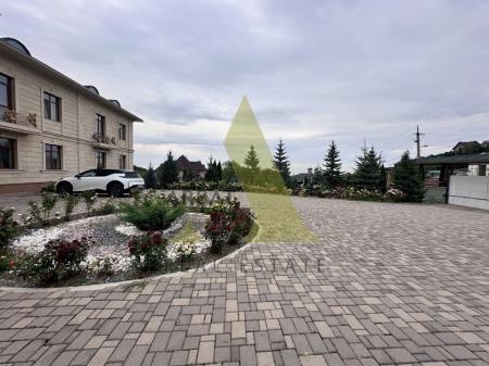 Фото Отдельный дом, 25 комн, 1674м²